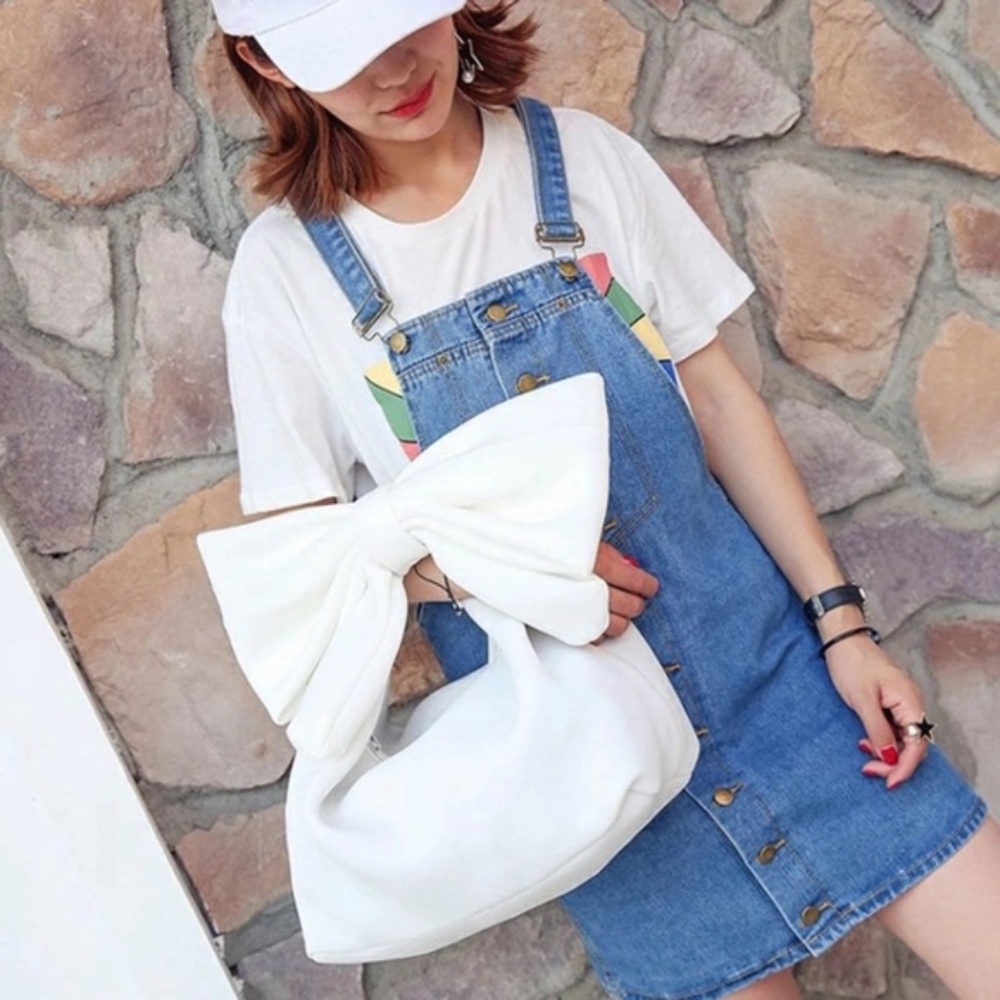 Large Bow Clutch Shoulder Bag - Picture 4 of 7